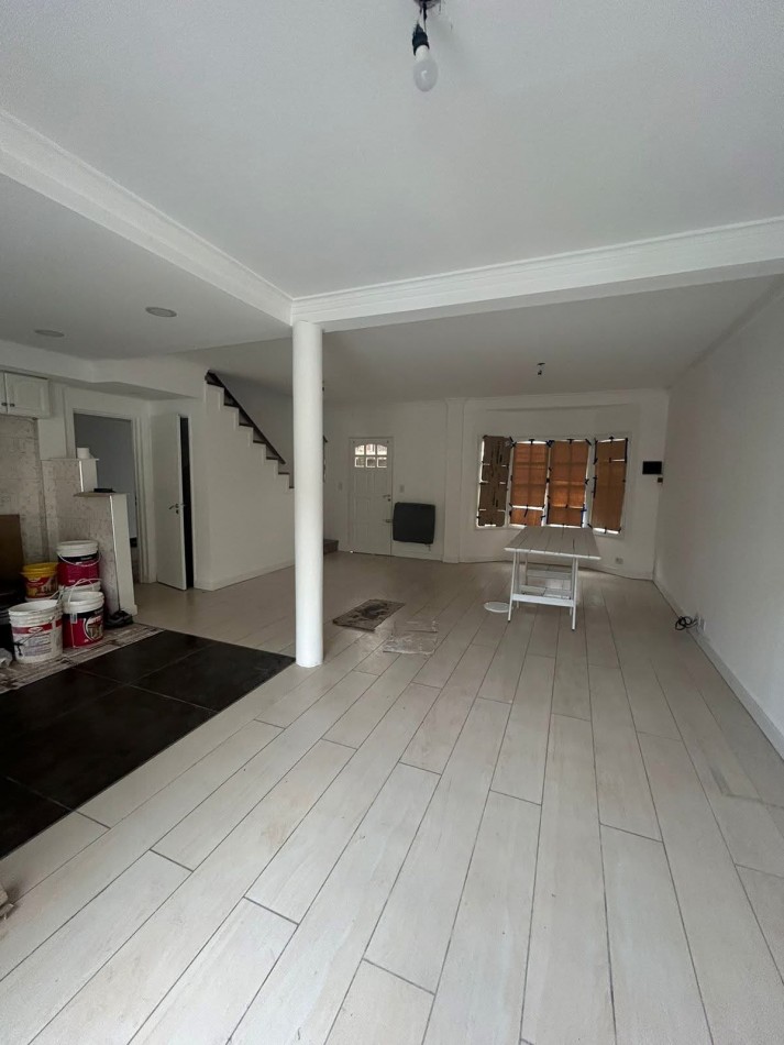 DUPLEX EN ALQUILER UBICADO EN PUERTAS DEL SOL